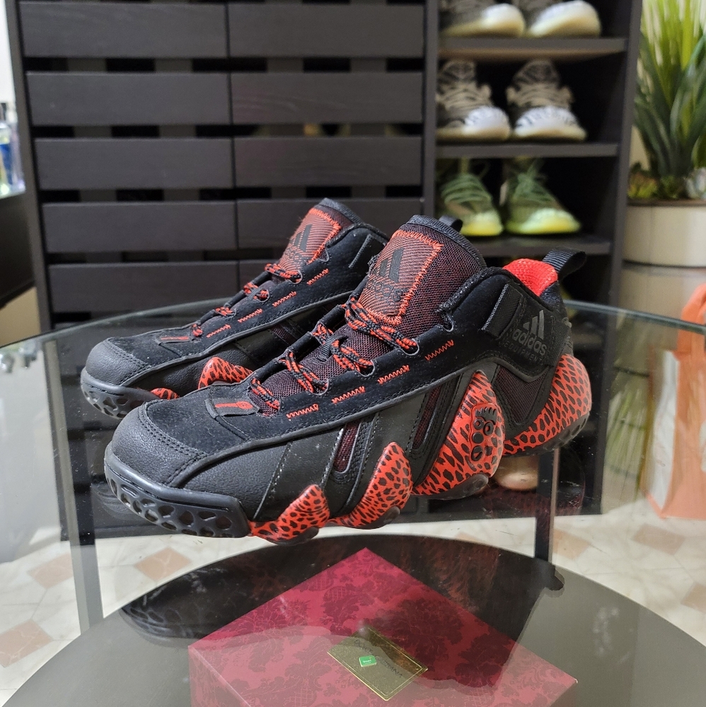 Adidas Equipment size 8